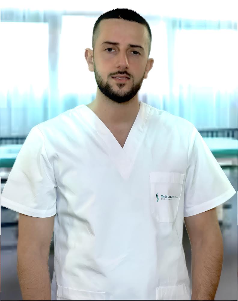 Elie SLOMCZYNSKI ostéopathe à Romainville