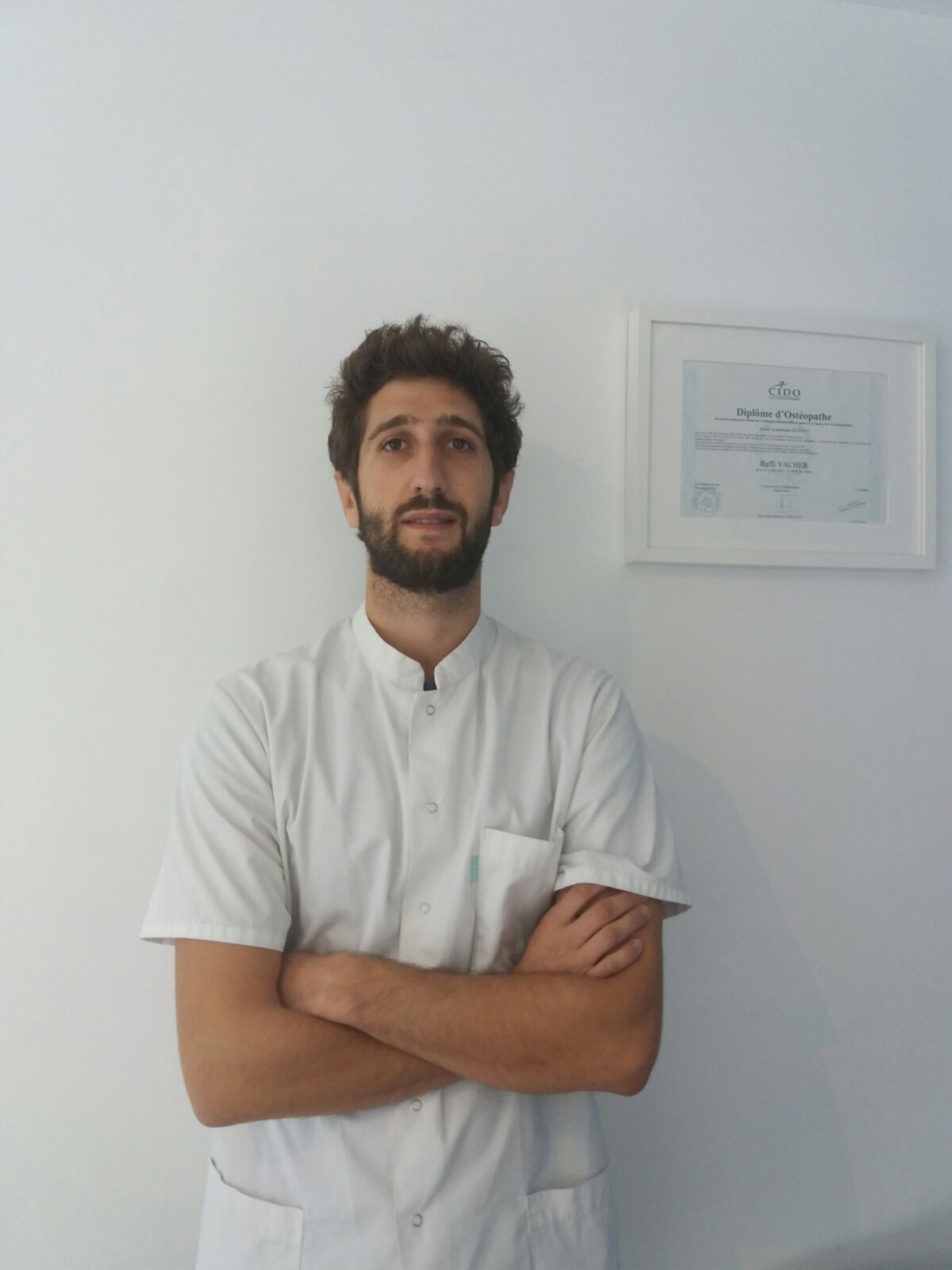 Raffi VACHER ostéopathe à Aix-en-Provence
