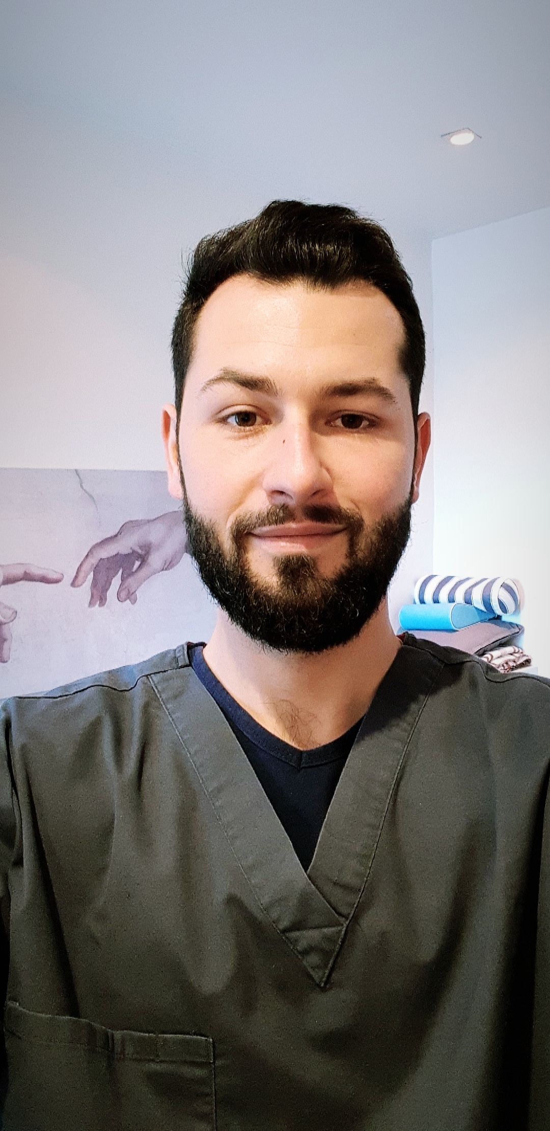 Antoni AUVOLA ostéopathe à Pignan