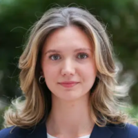 Dounia JACQUOT ostéopathe à Romainville