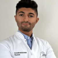 Thomas TCHURUKDICHIAN ostéopathe à Paris