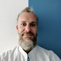 Florian GONSARD ostéopathe à La Rochelle