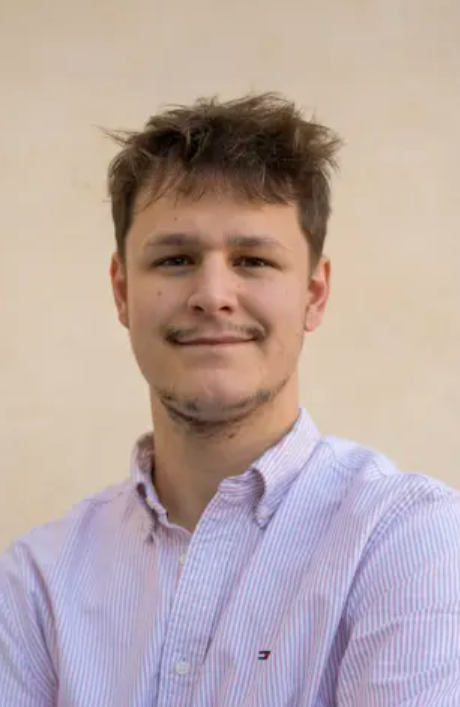 Nathan BARBEAU ostéopathe à Rochefort