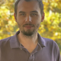 Adrien DEMARLE ostéopathe à Comines