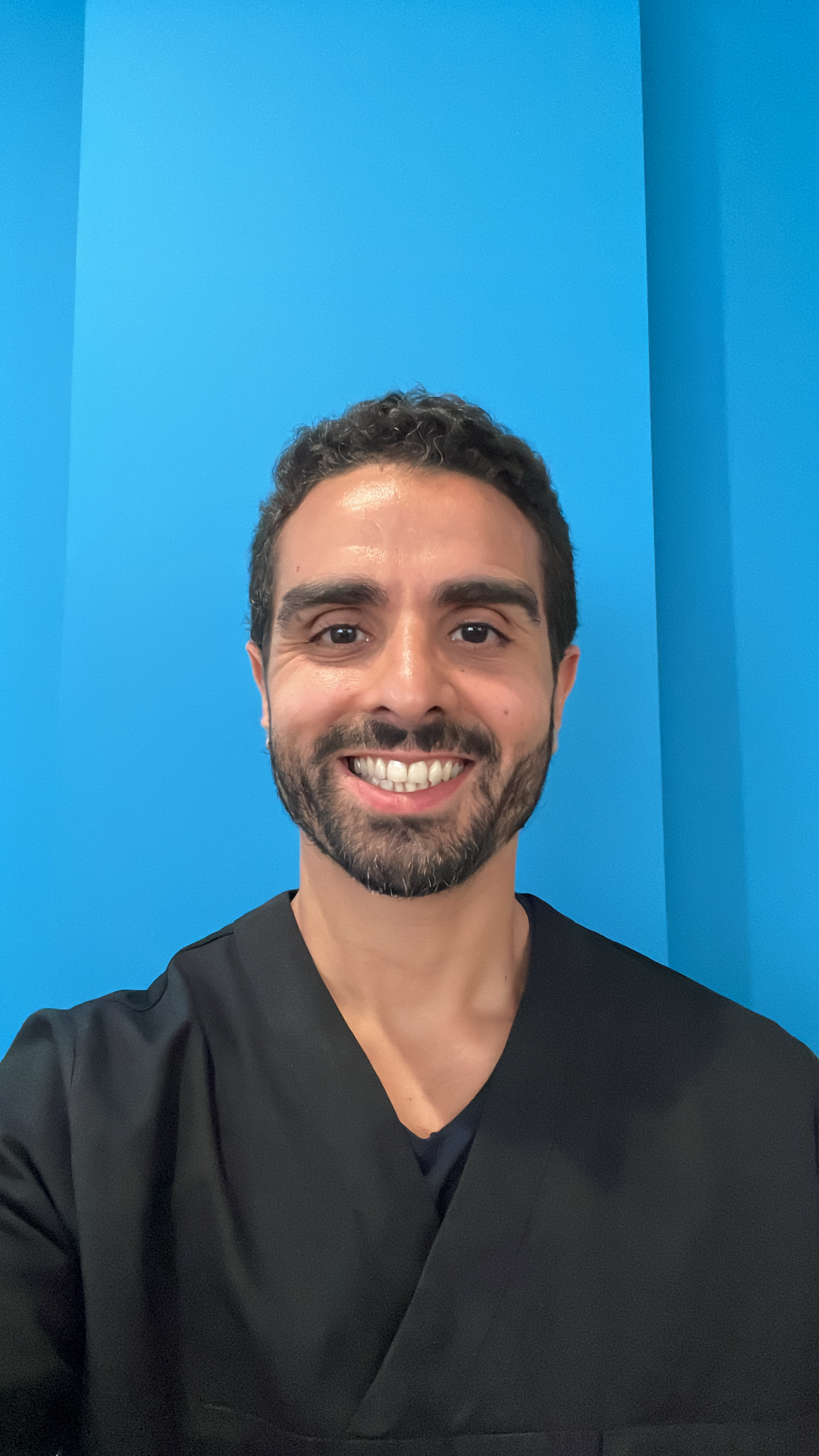 Hedi GASRI ostéopathe à Paris