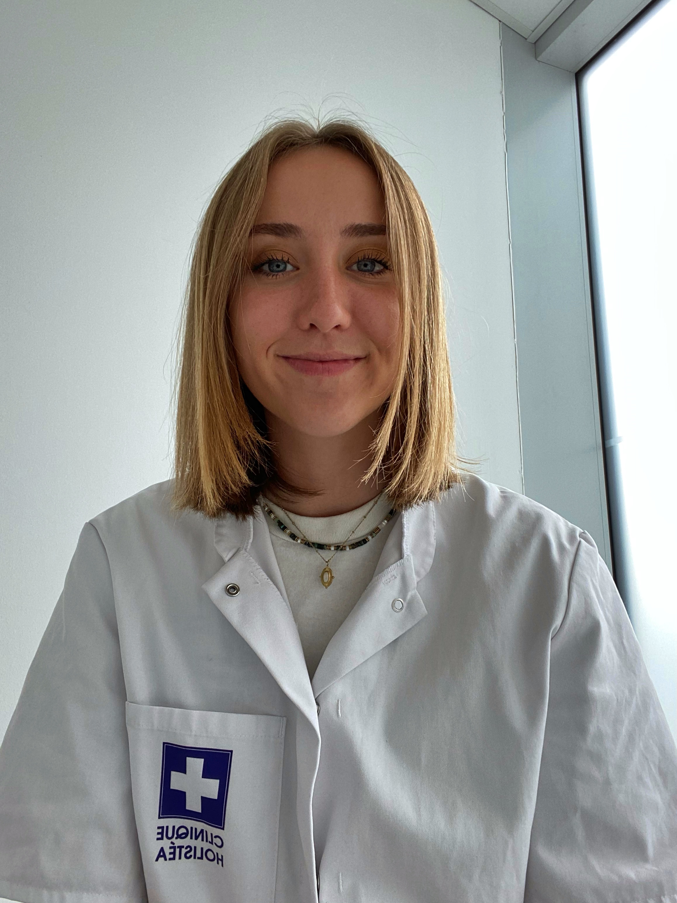 Anaïs BADOU ostéopathe à Le Chesnay-Rocquencourt
