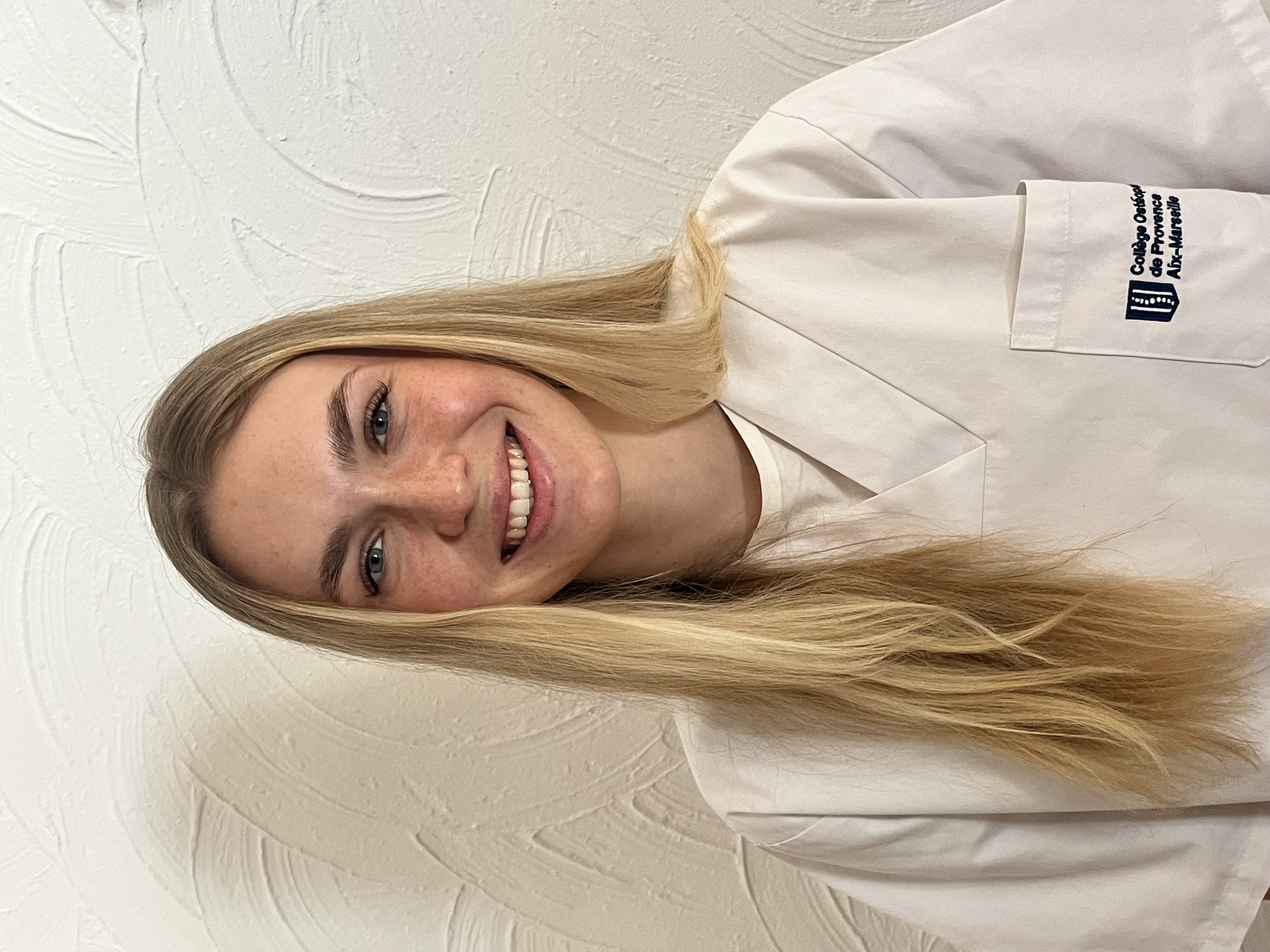 Louane CARRION ostéopathe à Aix-en-Provence