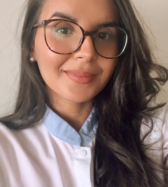 Apprenante Nora HADRAMI