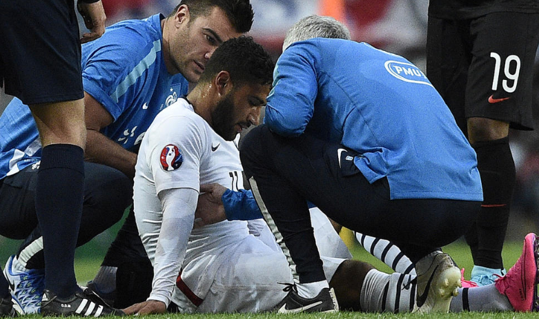 Rupture des ligaments croisés de Nabil Fekir
