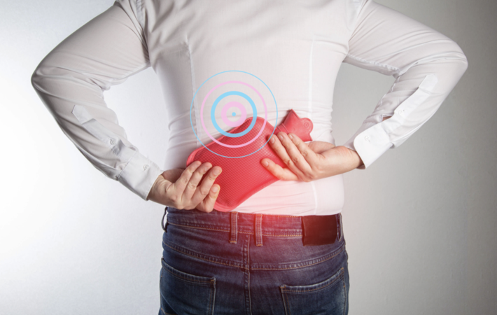 Mal au dos : Les bienfaits de la bouillotte pour soulager la douleur﻿ ﻿﻿